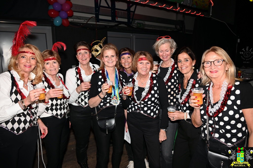 ../Images/Seniorencarnaval 2026 278.jpg